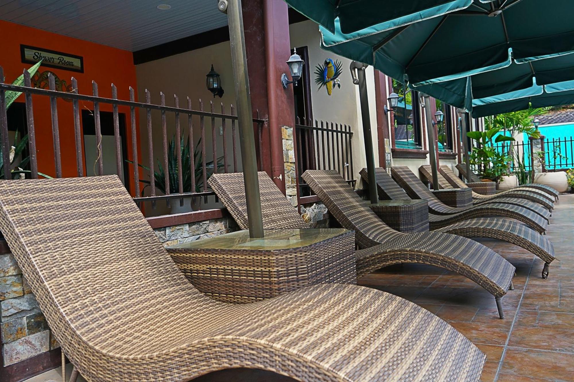 Bella Vista Resort Naguilian المظهر الخارجي الصورة